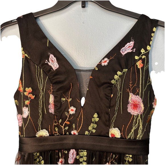 Size 8 Black Floral Embroidered Maxi Formal Dress Mesh Over Dress Embroidered - Picture 4 of 7